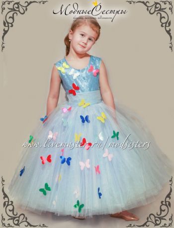 Детское платье c бабочками